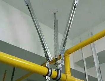 闸阀支撑架的质量要求。价格决定了克拉玛依市抗震支撑框架的质量。